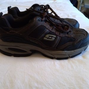 Mens Skechers sport established 1992 #51238. NWOT SIZE 8